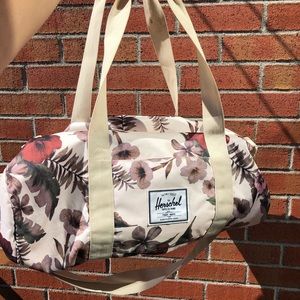 Aritzia collab w Herschel Summer Duffle bag
